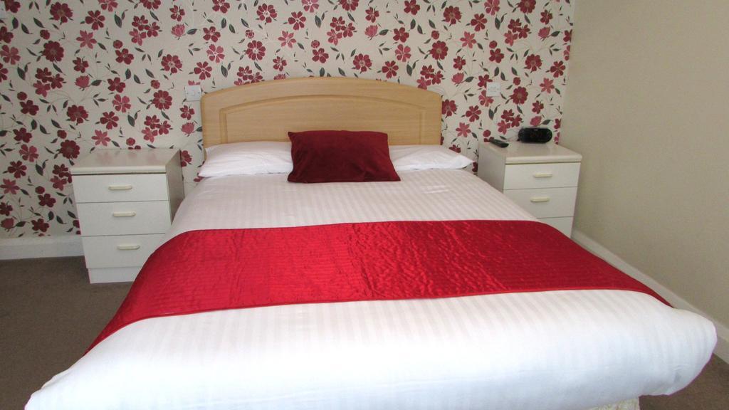 Rhondda Bed And Breakfast ฮาร์โรว์ ภายนอก รูปภาพ